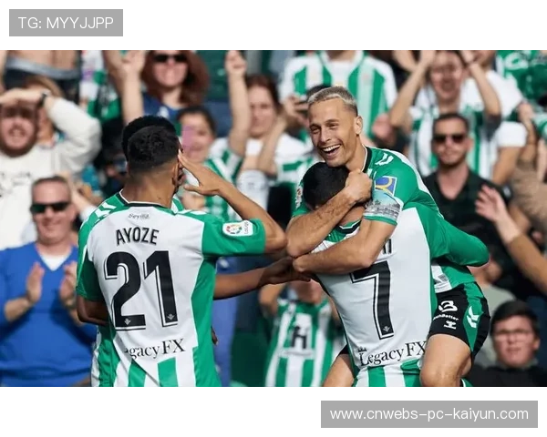 埃尔切的战术密码：低位防守加速反击制胜