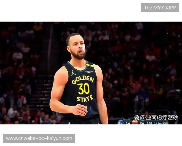 库里超远三分再中，勇士球迷再次陷入狂欢