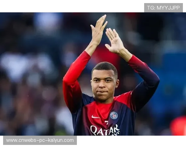 巴黎门将长传直达前场，姆巴佩单刀再下一城