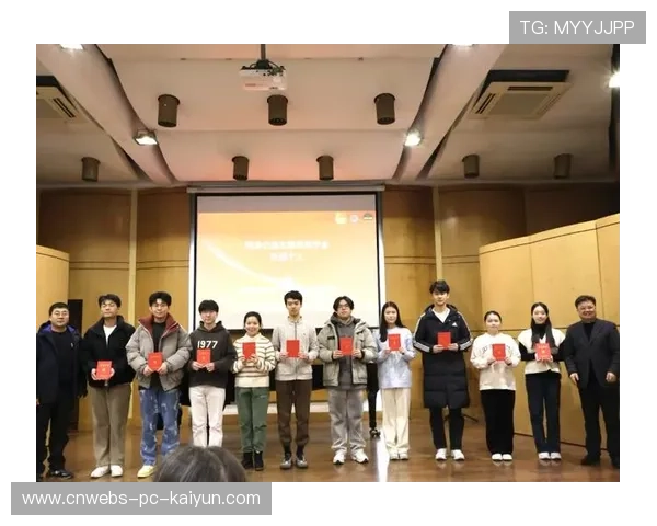 赛事志愿者奖学金制度激励更多学生参与赛事服务，赛会志愿者