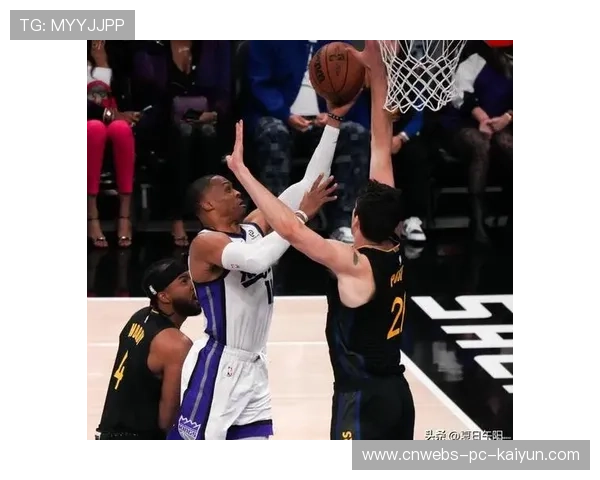 库里27分10助攻主导比赛