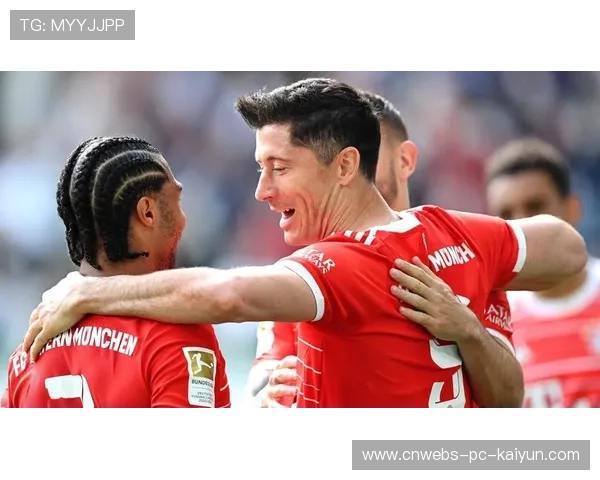 拜仁格雷茨卡禁区爆射，力量感拉满——重塑足球赛场的激情与力量