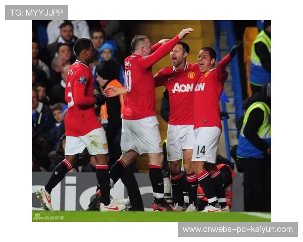 曼联全员合影庆祝胜利！